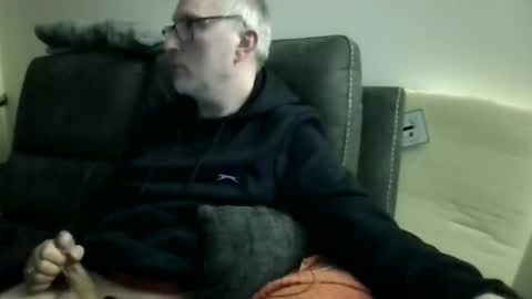 Snapshot of rusty69x chatting on 12-02-25, 03:56 rusty69x online show from 12-02-25, 03:56