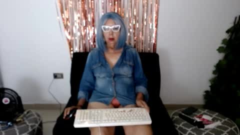 ruth_blue21 online show from 04-21-26, 12:00