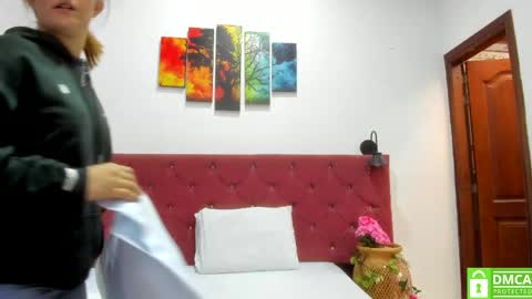 Ruth online show from 12-21-25, 01:18