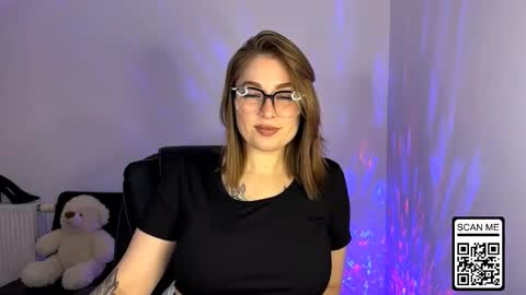 Nika online show from 11-13-25, 06:51