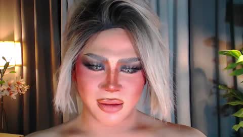 Samantha online show from 02-18-25, 12:04