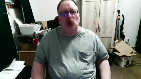 Snapshot of rwzar_1965 chatting on 06-07-26, 04:49 rwzar_1965 online show from 06-07-26, 04:49