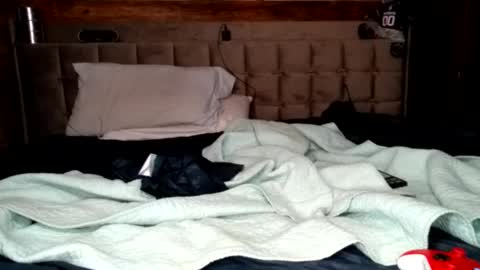 ryan198650 online show from 04-25-26, 05:43