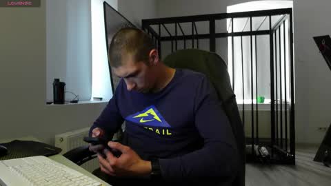 Snapshot of ryan_dozer chatting on 09-28-25, 06:52 RYAN DOZER online show from 09-28-25, 06:52