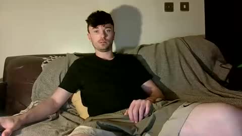 Snapshot of ryanbirm chatting on 06-10-26, 09:14 ryanbirm online show from 06-10-26, 09:14