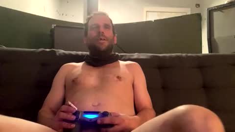 Snapshot of ryanbishops01 chatting on 10-24-25, 08:33 Ryland online show from 10-24-25, 08:33