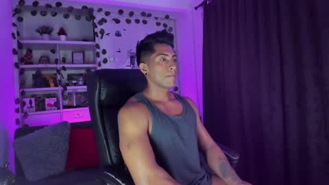 Snapshot of ryanboy30 chatting on 12-27-24, 08:50 ryanboy30 online show from 12-27-24, 08:50