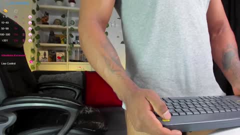 Snapshot of ryanboy30 chatting on 01-23-25, 02:07 ryanboy30 online show from 01-23-25, 02:07