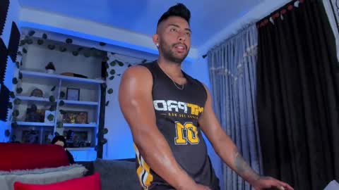 Snapshot of ryanboy30 chatting on 09-15-25, 08:31 ryanboy30 online show from 09-15-25, 08:31