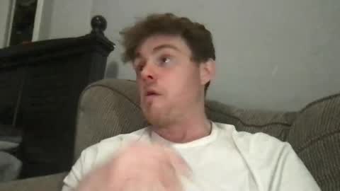 ryanhung_57 online show from 04-28-26, 02:49