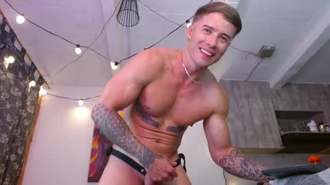 Snapshot of ryann_blue_ chatting on 01-25-25, 11:54 Ryan Blue ig ryannblue online show from 01-25-25, 11:54