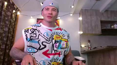 Snapshot of ryann_blue_ chatting on 02-17-25, 01:58 Ryan Blue ig ryannblue online show from 02-17-25, 01:58