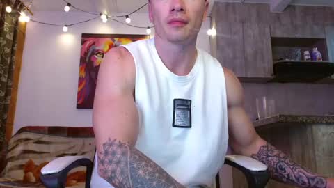 Snapshot of ryann_blue_ chatting on 03-08-25, 03:28 Ryan Blue ig ryannblue online show from 03-08-25, 03:28