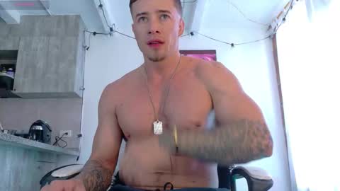 Snapshot of ryann_blue_ chatting on 09-13-25, 07:02 Ryan Blue ig ryannblue online show from 09-13-25, 07:02