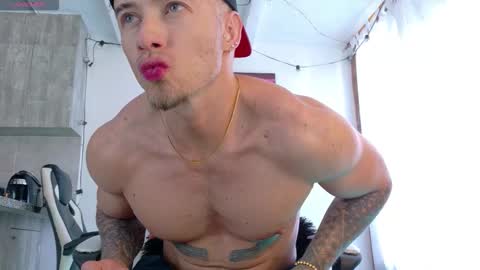 Snapshot of ryann_blue_ chatting on 09-14-25, 08:30 Ryan Blue ig ryannblue online show from 09-14-25, 08:30