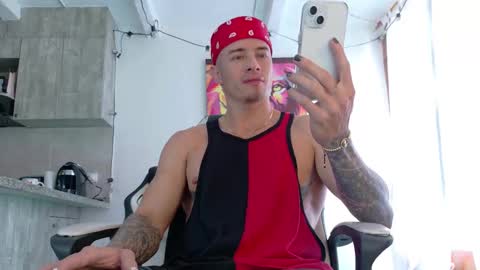 Snapshot of ryann_blue_ chatting on 09-25-25, 07:39 Ryan Blue ig ryannblue online show from 09-25-25, 07:39