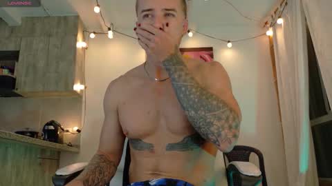 Snapshot of ryann_blue_ chatting on 10-07-25, 11:57 Ryan Blue ig ryannblue online show from 10-07-25, 11:57