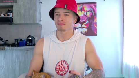 Snapshot of ryann_blue_ chatting on 10-19-25, 05:46 Ryan Blue ig ryannblue online show from 10-19-25, 05:46