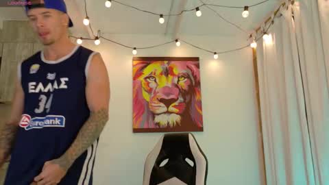 Snapshot of ryann_blue_ chatting on 11-06-25, 01:17 Ryan Blue ig ryannblue online show from 11-06-25, 01:17