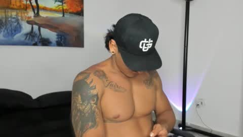 ryanwhite3 online show from 11-02-25, 07:49