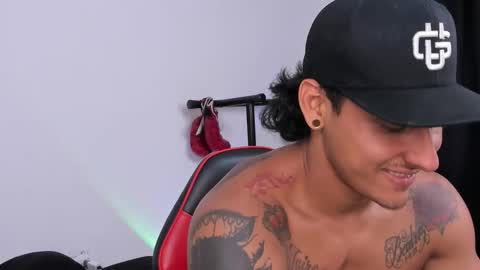 ryanwhite3 online show from 11-11-25, 11:49