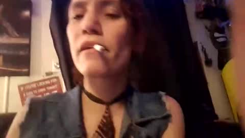 ryliemackenzie93 online show from 05-04-26, 10:11