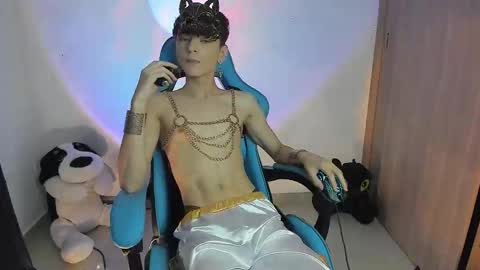 RYO BLEU online show from 12-20-25, 02:18