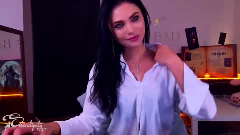 Snapshot of s3r3ndipity chatting on 11-03-25, 12:50 Y online show from 11-03-25, 12:50