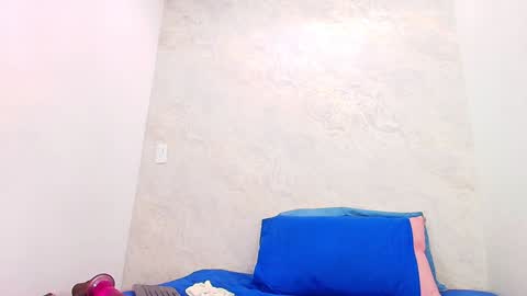 s_sofia_ online show from 01-30-25, 01:44