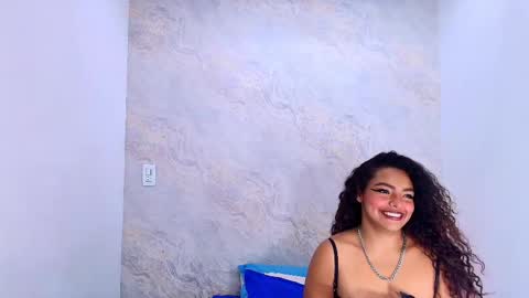 s_sofia_ online show from 02-24-25, 07:19