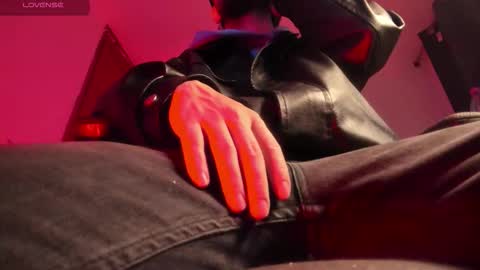 Snapshot of s_sven chatting on 01-08-26, 07:43 Steven Independent online show from 01-08-26, 07:43