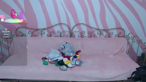 Sabrina online show from 09-30-25, 01:38