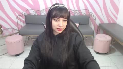 Sabrina online show from 12-15-25, 01:26