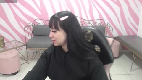 Sabrina online show from 12-19-25, 01:29