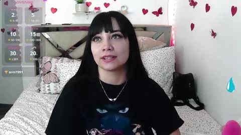 Snapshot of saabrina__ chatting on 04-29-26, 05:30 Bri online show from 04-29-26, 05:30