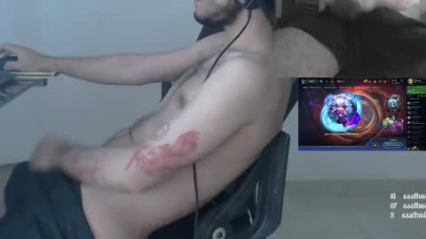 Snapshot of saat_hiel chatting on 01-14-25, 04:04 Saat online show from 01-14-25, 04:04