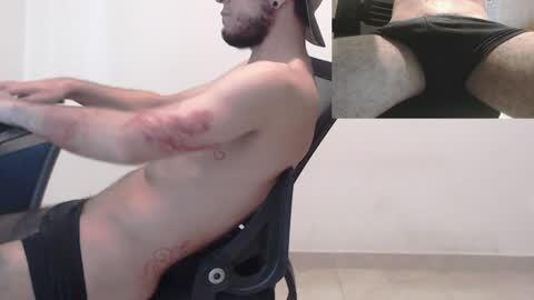 Snapshot of saat_hiel chatting on 01-23-25, 11:37 Saat online show from 01-23-25, 11:37