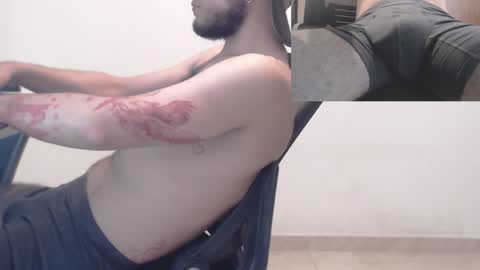 Snapshot of saat_hiel chatting on 02-03-25, 04:46 Saat online show from 02-03-25, 04:46