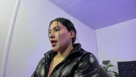 saaya_tay online show from 11-12-25, 03:18