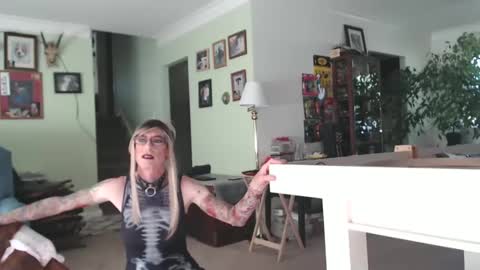 Snapshot of sab69 chatting on 10-08-25, 08:17 sab69 online show from 10-08-25, 08:17