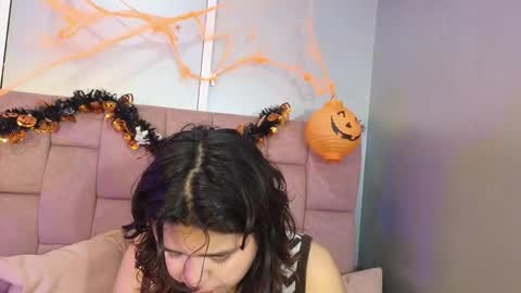 Sabina Merchetti online show from 10-22-25, 02:34