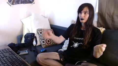 sabinewinters online show from 04-09-26, 01:16