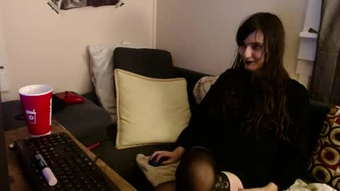 sabinewinters online show from 04-26-26, 03:48