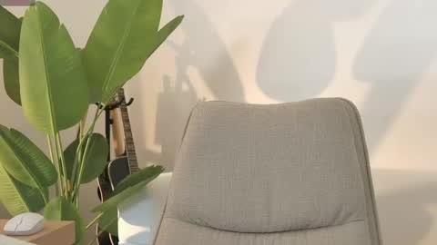 Sabrina online show from 04-16-26, 07:03