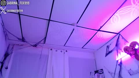 sabrina fox online show from 12-18-25, 01:00