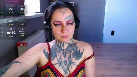 Lilith Solar online show from 04-25-26, 01:41