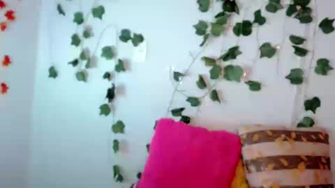 Snapshot of sabrinaexpositoxx chatting on 03-07-25, 06:13 SABRI online show from 03-07-25, 06:13