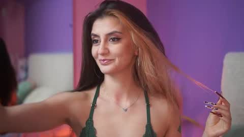  Sabrina  online show from 11-20-25, 02:01