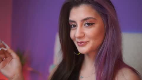  Sabrina  online show from 12-18-25, 09:21