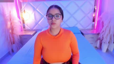Snapshot of sabrinaleblanc chatting on 05-26-26, 11:39 sabrinaleblanc online show from 05-26-26, 11:39
